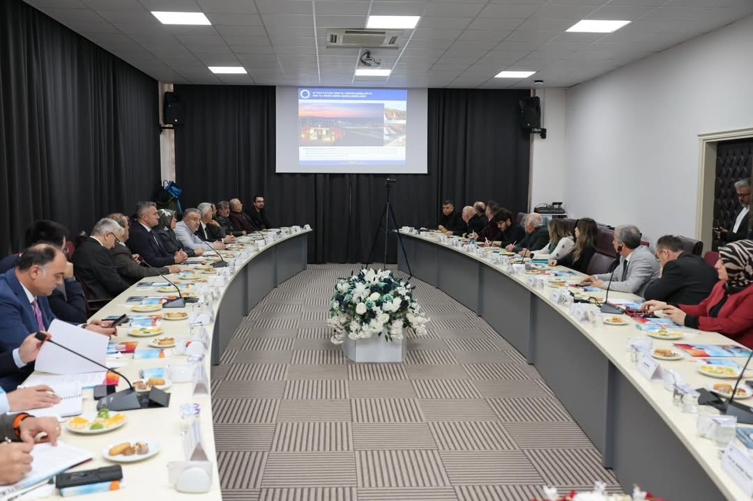 Sinop Üniversitesi gelecek vizyonunu paydaşlarla değerlendirdi-2