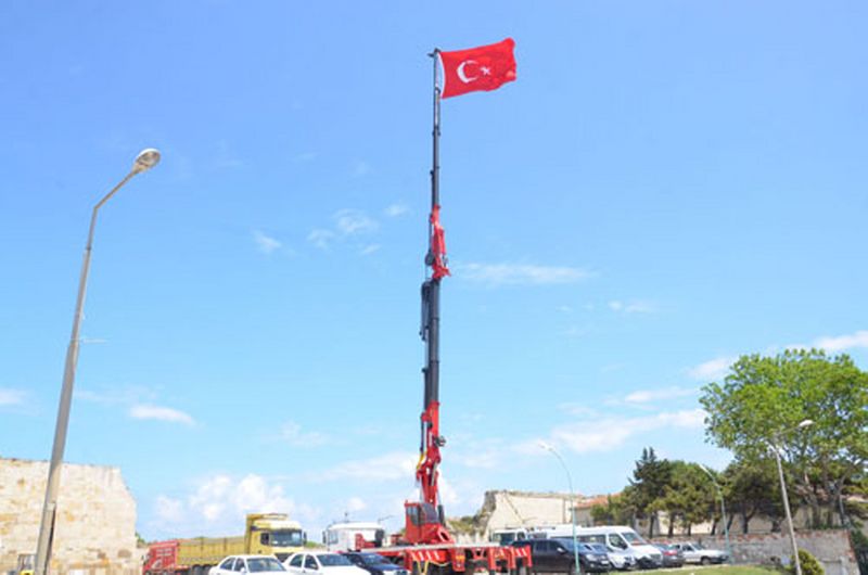 BÖYLE PROTESTO GÖRÜLMEDİ!