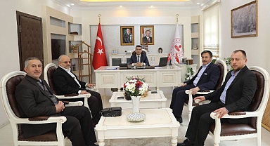 DİYANET-SEN GENEL BAŞKANI  ALİ YILDIZ'DAN ERFELEK KAYMAKAMINA ZİYARET