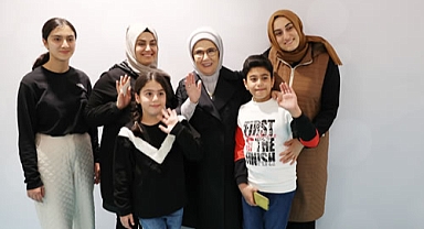 Emine Erdoğan, TOGEMDER'in iftar programında depremzedeler ve hayırseverlerle bir araya geldi