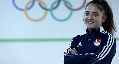 Milli Halterci Cansu Bektaş İçin Tebrik Mesajı