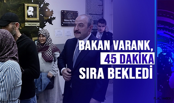 Bakan Varank oy kullanmak için 45 dakika sıra bekledi