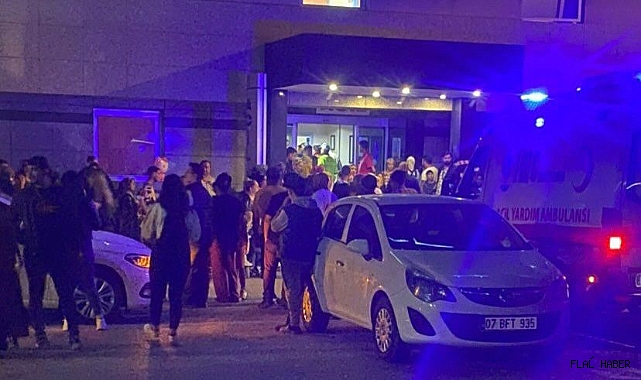Kibariye sahneden düştü