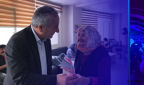 ŞENSOY ANNELER GÜNÜNÜ KUTLADI
