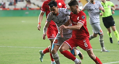 Spor Toto Süper Lig: FTA Antalyaspor - Medipol Başakşehir: (Maç sonucu)