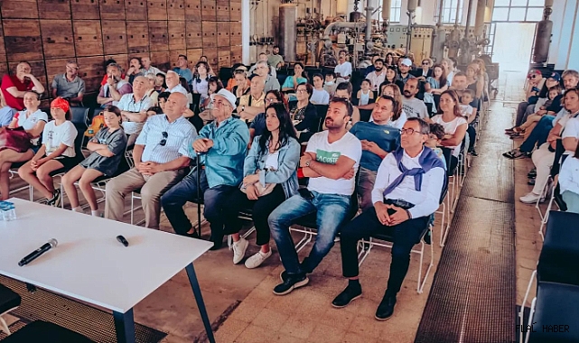 SİNOP'TAN YILLAR ÖNCE BALİNA AYDIN GEÇTİ
