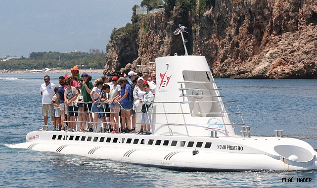 Türkiye’nin İlk Turistik Denizaltısı !
