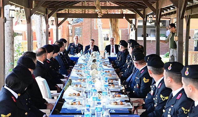 VALİ KARAÖMEROĞLU’NUN BAYRAM ZİYARETLERİ
