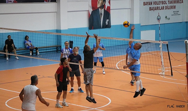 AYANCIK'TA NEFES KESEN TURNUVALAR BAŞLADI