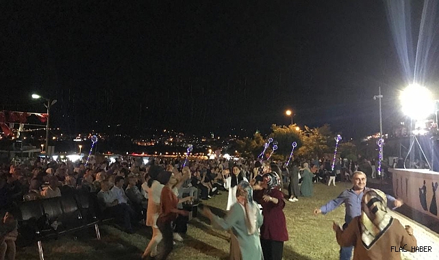 Gerze'de Türkü Gecesi