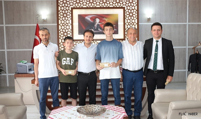 LGS ve YKS’de başarı gösteren öğrencilere ödül