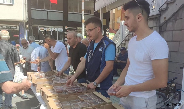 TÜRKELİ BELEDİYESİ LOKMA DAĞITTI