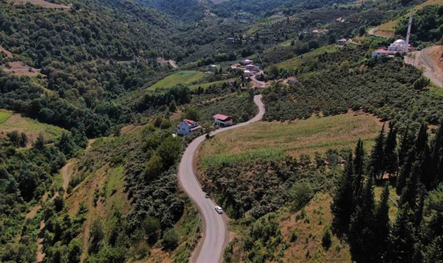 40 yıllık yol sorununa neşter