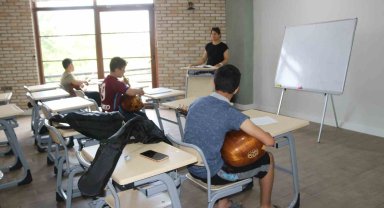 Akçaabat'ta sanat akademisi açıldı