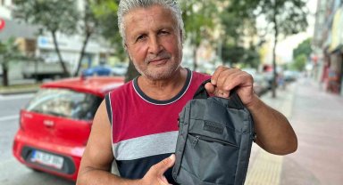 Bulduğu yüklü miktardaki paranın sahibini arıyor