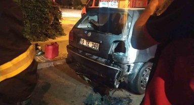 Çorum'da park halindeki otomobil yandı
