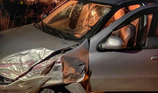 Kastamonu'da iki otomobil çarpıştı: 3 yaralı