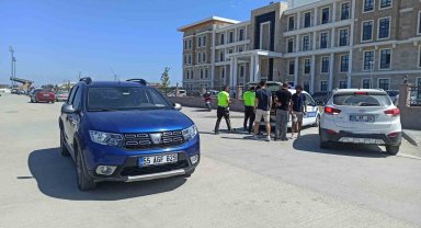 Otomobil yayaya çarptı: 1 yaralı