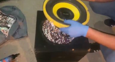 Otomobilin hoparlöründen binlerce sentetik hap çıktı: 1 tutuklama