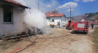 Patlayan mutfak tüpü yangın çıkarttı