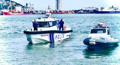Samsun'da deniz polisi kaçak salyangoz ve midye avcılarına göz açtırmıyor