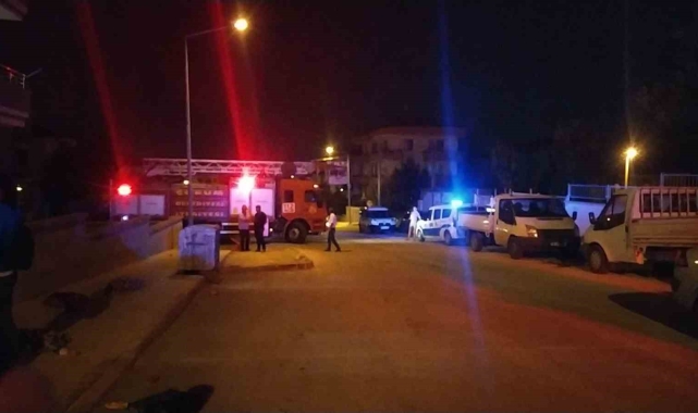 Şikayet edilince evdeki eşyayı yakıp, polise direndi