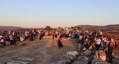 20 asırlık tapınakta gün batımı konseri düzenlendi