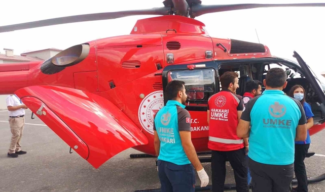 6 yaşındaki çocuk için ambulans helikopter ve uçak havalandı