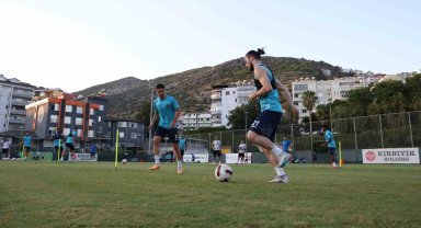 Alanyaspor, Fenerbahçe maçı hazırlıklarına başladı