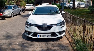 Alkol denetiminden kaçmak istedi, aracını polisin üzerine sürdü