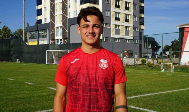 Alptekin Çaylı: "Süper Lig'de oynayabilmek için kendimi hazırlıyorum"