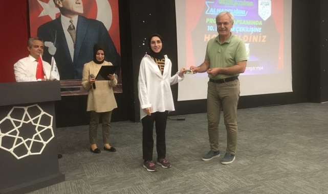 Atıkları getirip harçlıkları aldılar