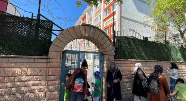 Bağcılar'da başıboş pitbull okulda korku dolu anlar yaşattı