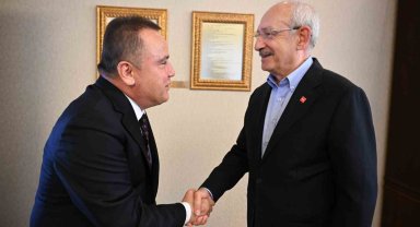 Başkan Böcek, Kılıçdaroğlu ile yerel seçimleri konuştu