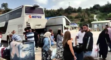 Çift katlı otobüs arıza yaptı, yolcular saatlerce mahsur kaldı