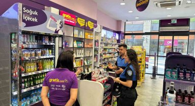 Cizre polisi kadınları bilgilendirip KADES'i tanıttı