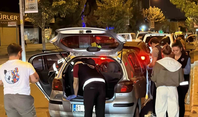 Düzce'de polisten şok uygulama: 102 sürücüye 211 bin lira ceza