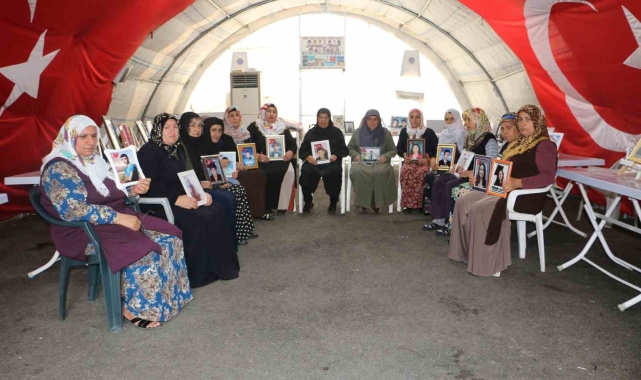 Evlat nöbetindeki anne: "Çocuğumun babası evlat hasretinden vefat etti"