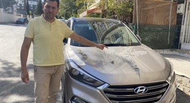 Gazetecinin aracına asitli saldırı