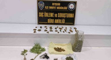 Hırsızlık şüphelisinin evinden uyuşturucu ve silah çıktı