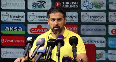 İlhan Palut: "Hafta hafta daha iyi görüntü veren bir takımımız var"