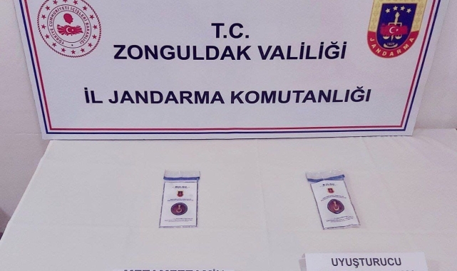 Jandarmanın durdurduğu araçtan uyuşturucu çıktı