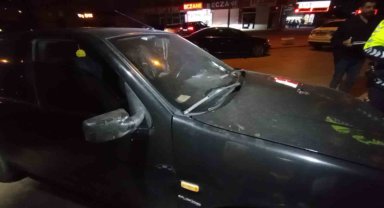 Kavga ettiği baba ve oğlunun evine giden kişi silahlı saldırıya uğradı