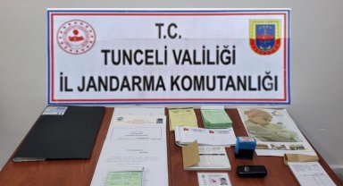 Kendilerini askeri personel olarak tanıtıp vatandaşları dolandırmışlar