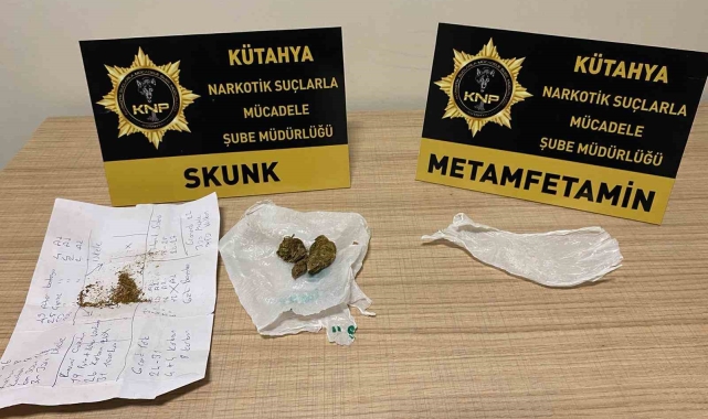 Kütahya'da durdurulan bir araçta uyuşturucu madde ele geçirildi