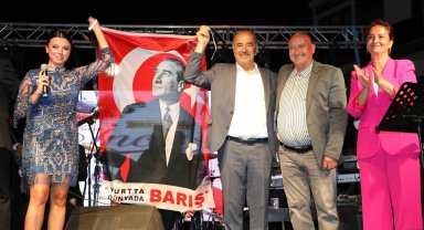 Mudanya'da siyah incir şenilği