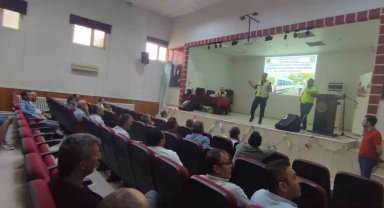 Okul servisi şoförlerine seminer