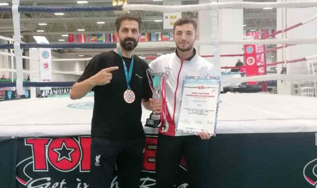 Samsunlu kick boksçu Avrupa şampiyonu oldu