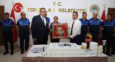 Toroslar'da Zabıta Haftası pasta kesilerek kutlandı