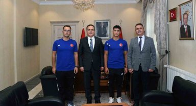 Vali Akbıyık uluslararası başarıyı altınla ödüllendirdi